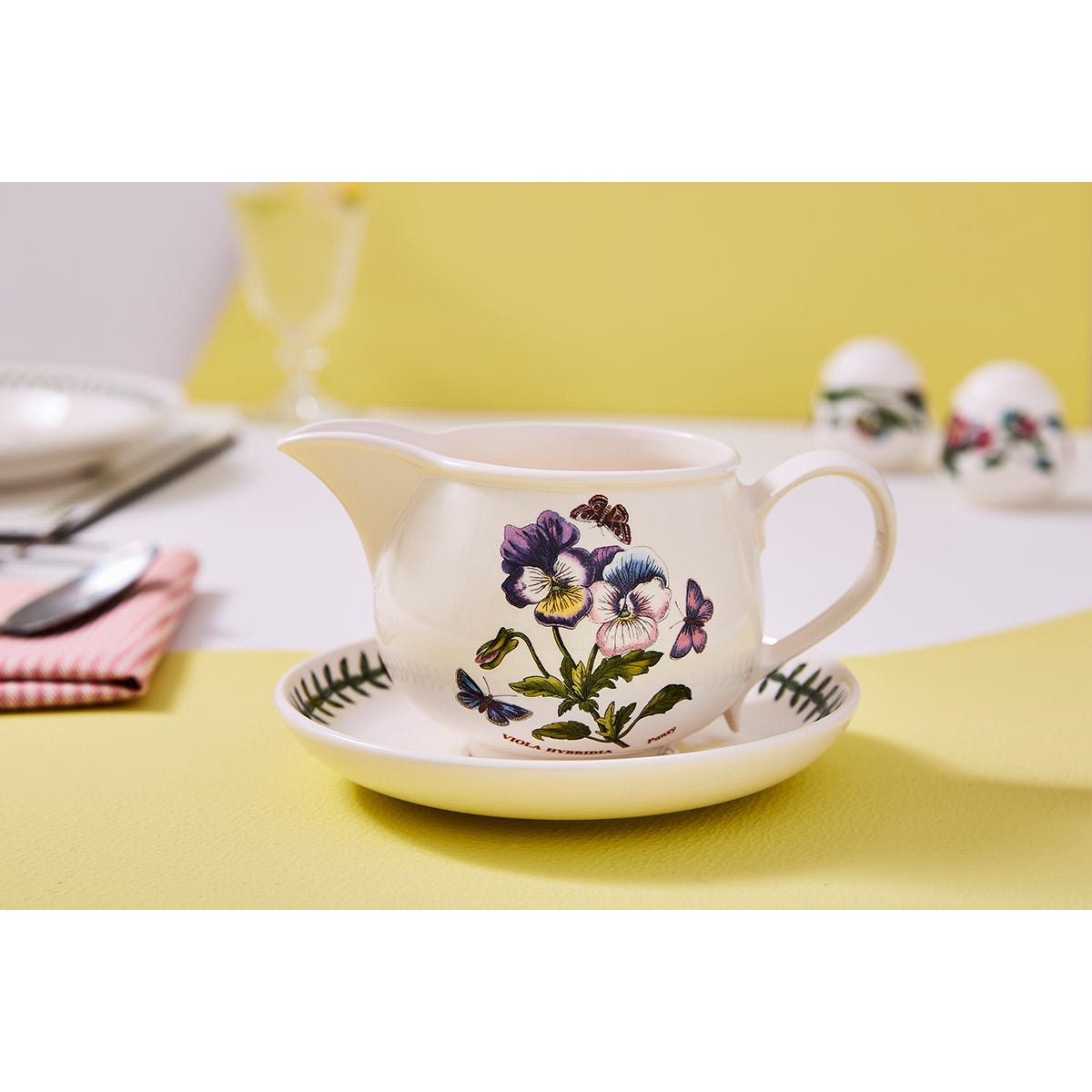 Botanic Garden Gravy Boat & Stand