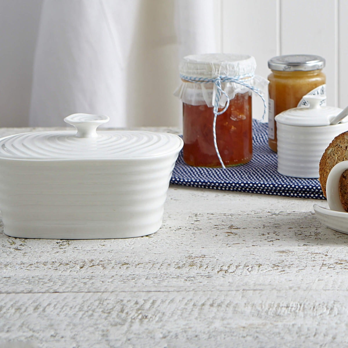 Sophie Conran Covered Butter Dish, White