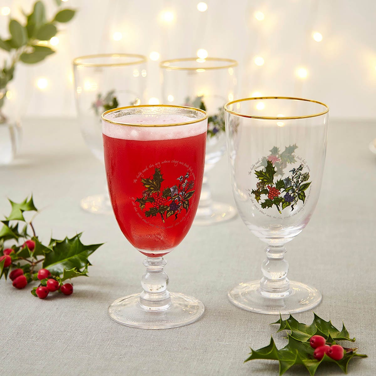 The Holly and the Ivy Set of 4 Goblets