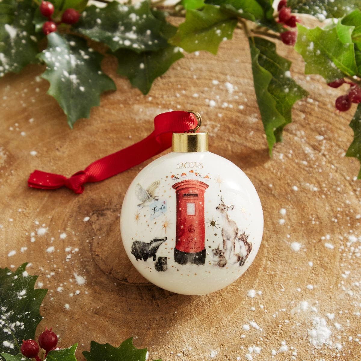 Wrendale Designs Annual Xmas Post Bauble