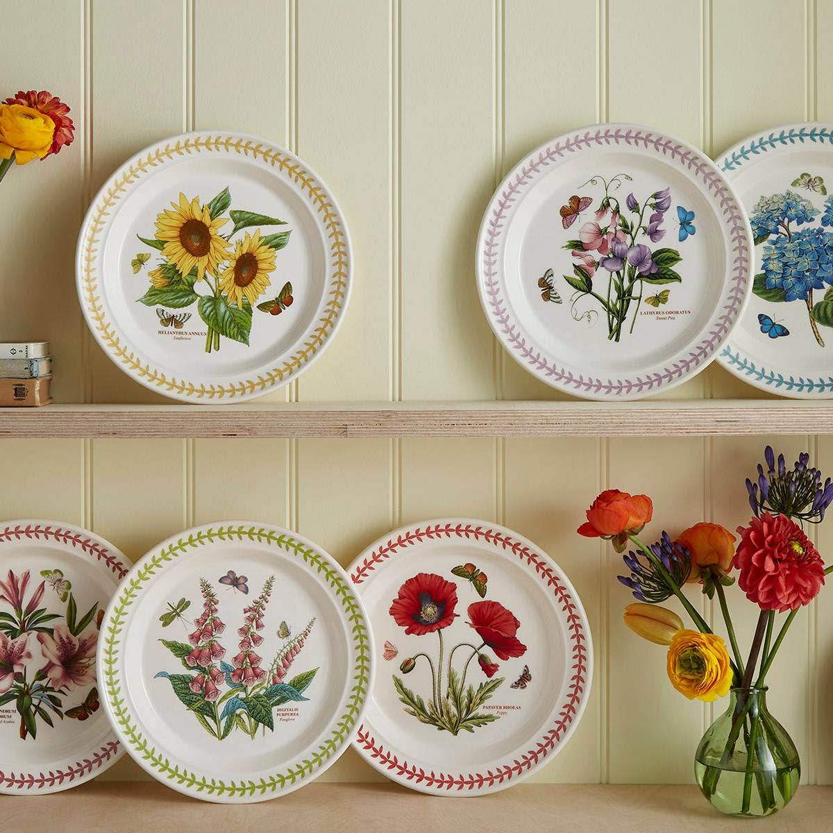 Botanic Garden Meadow Dinner Plate, Hydrangea