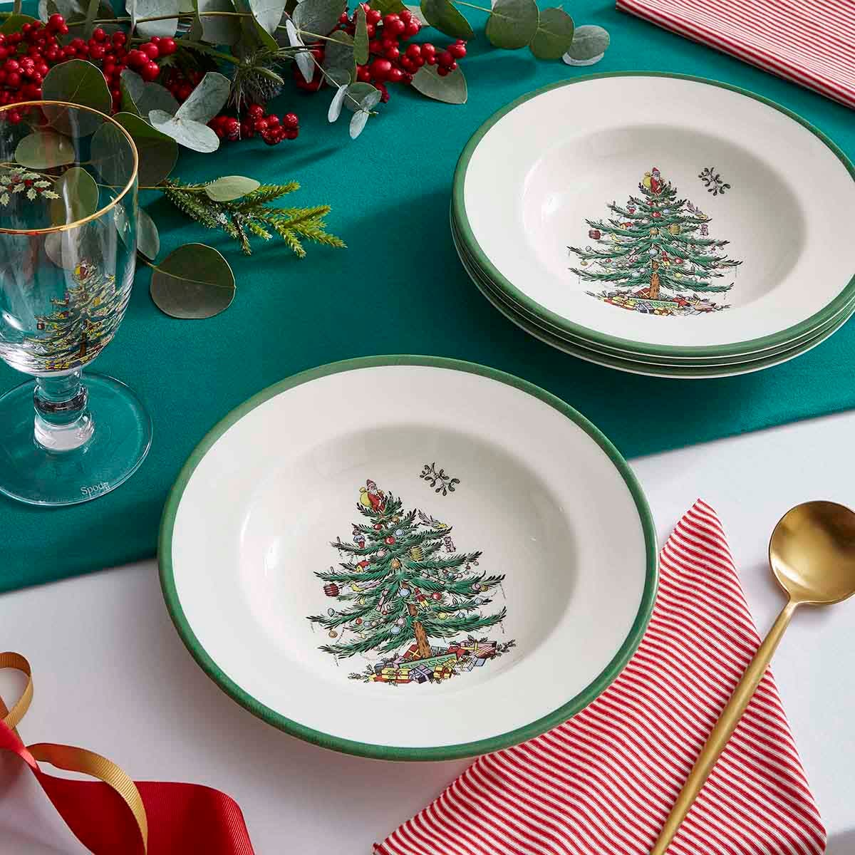 Christmas Tree Set of 4 Soup Plates