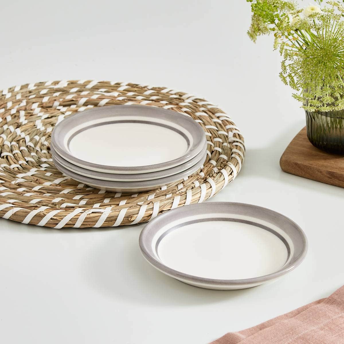 Potter's Stripe Bread Plate, Grey