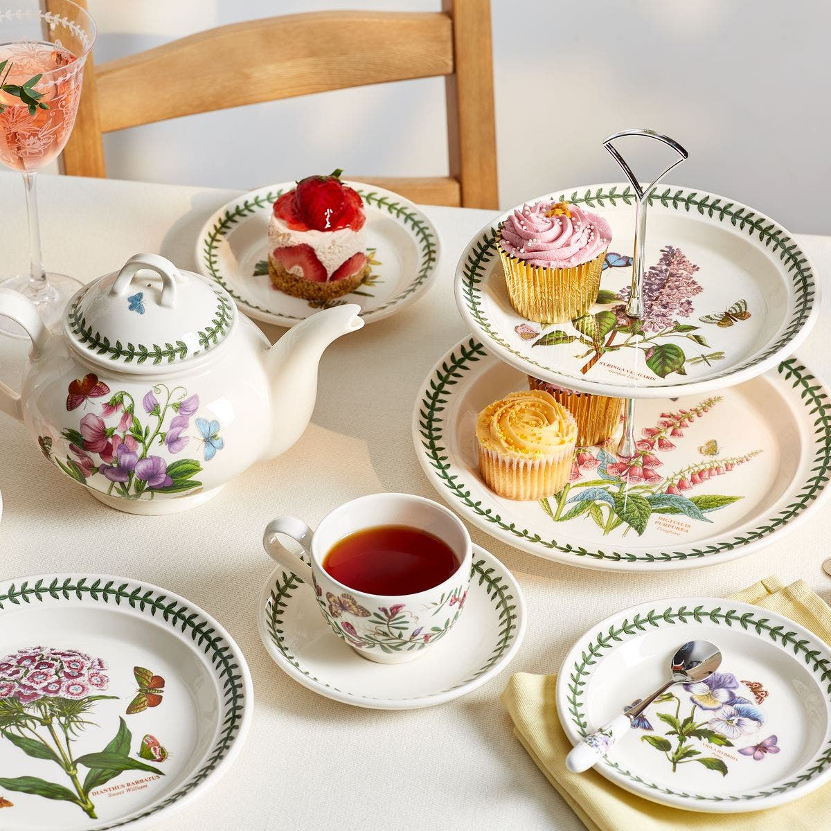 Botanic Garden Footed Cake Plate with Server