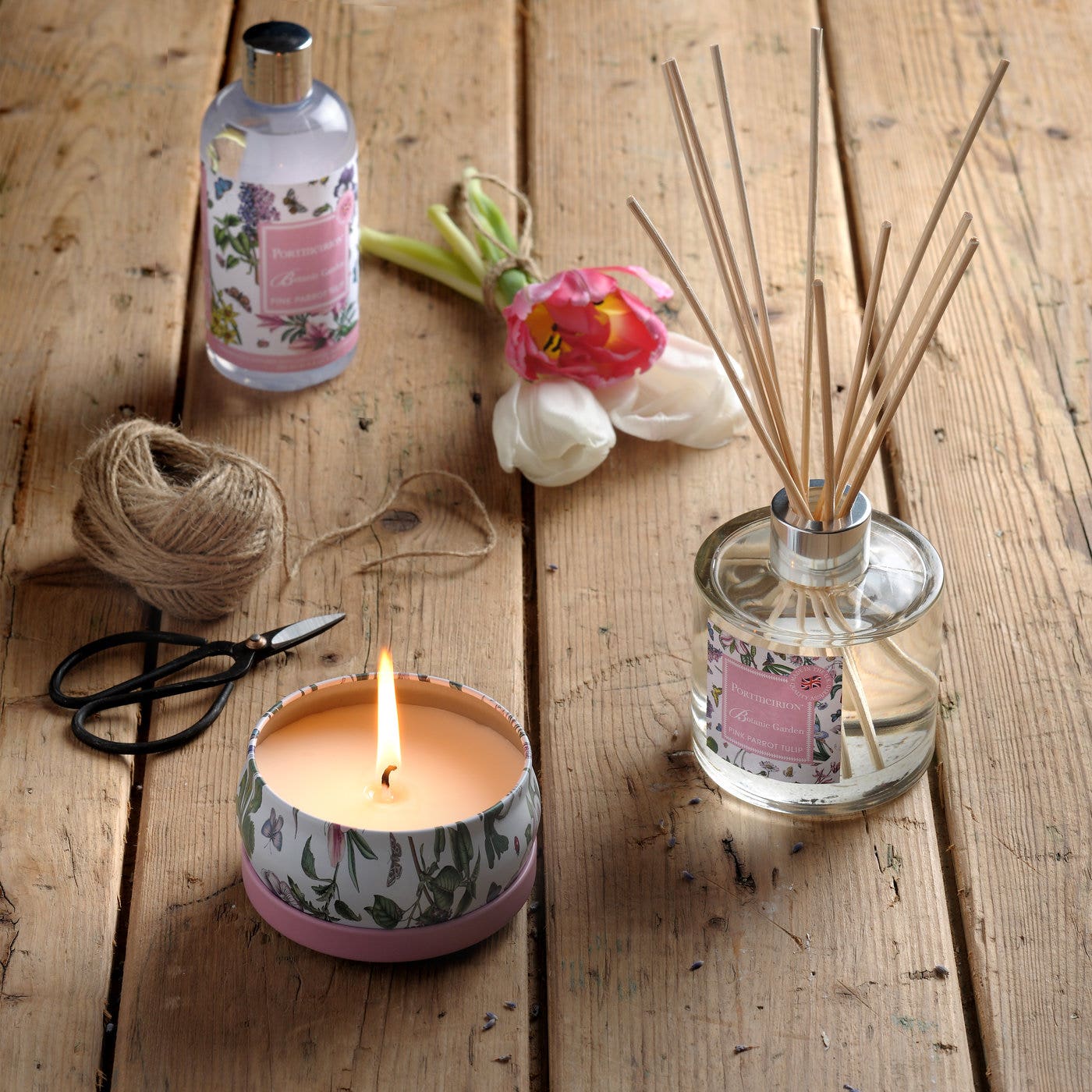 Portmeirion Botanic Garden Candle Tin - Pink Parrot Tulip 