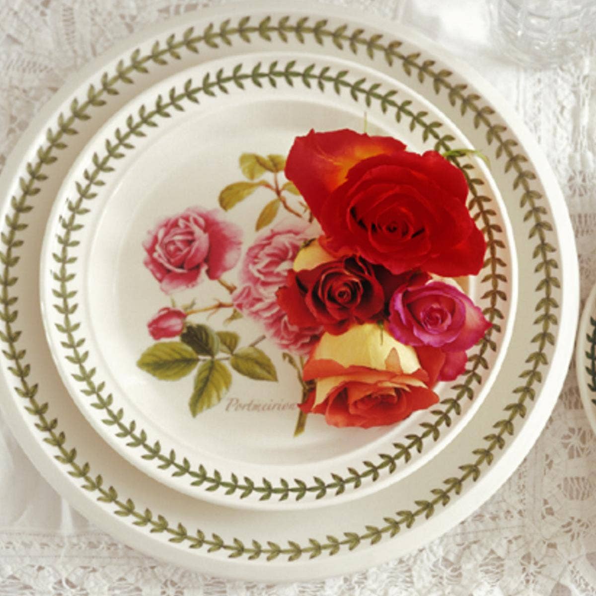 Seconds Portmeirion Botanic Roses Covered Sugar (Romantic Shape) - No Guarentee of Design