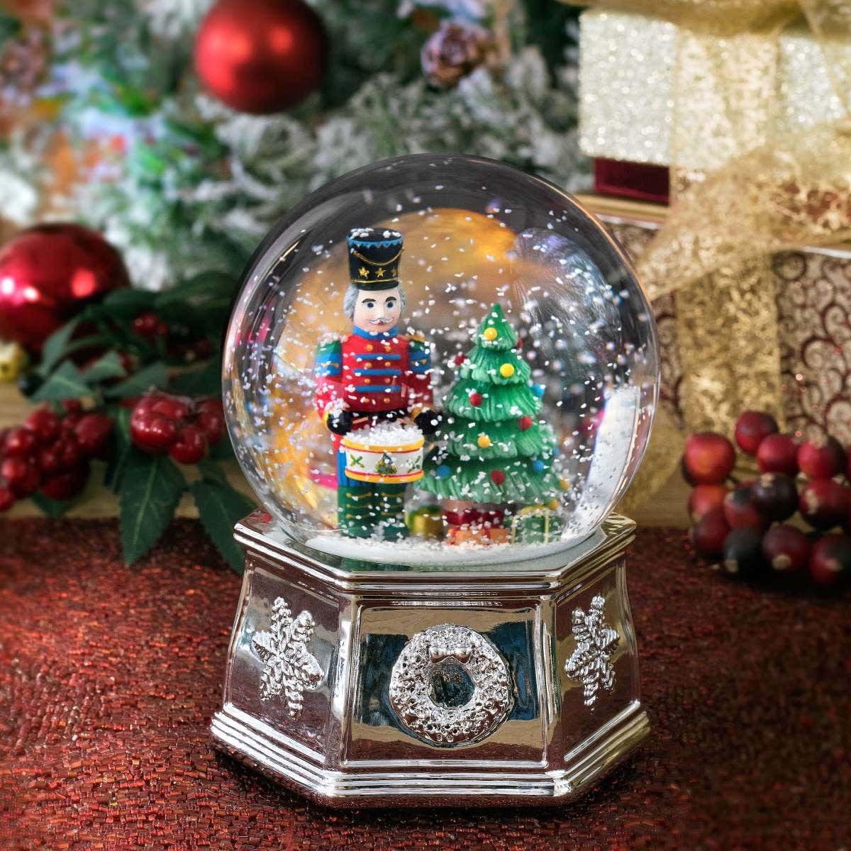 Christmas Tree Nutcracker Snowglobe
