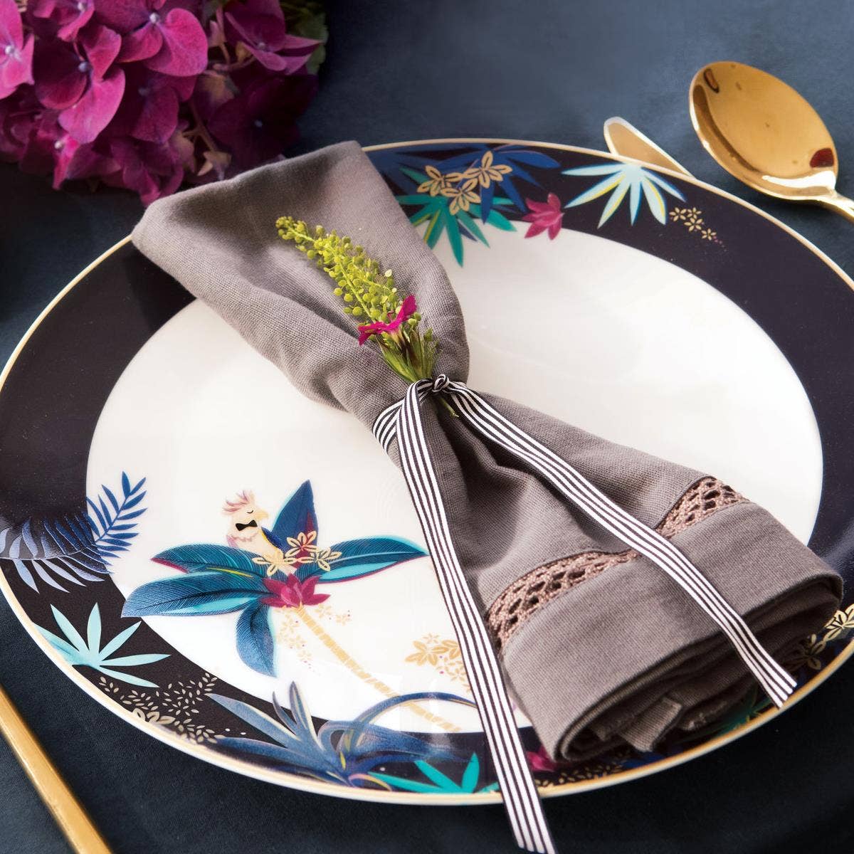 Sara Miller London Portmeirion Tahiti Dinner Plates Set of 4