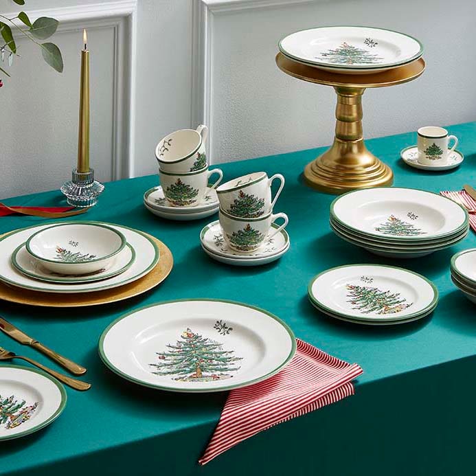 Christmas Tree Set of 4 Soup Plates