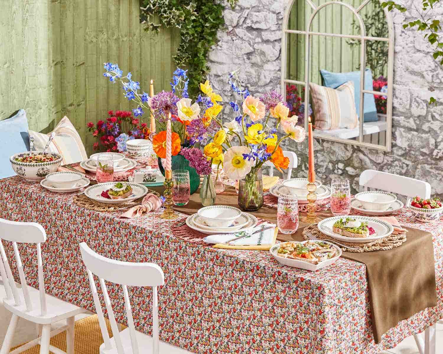 How to throw an outdoor dinner party