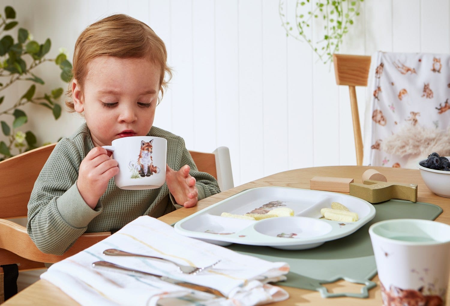 How to choose tableware for your child with Little Wren