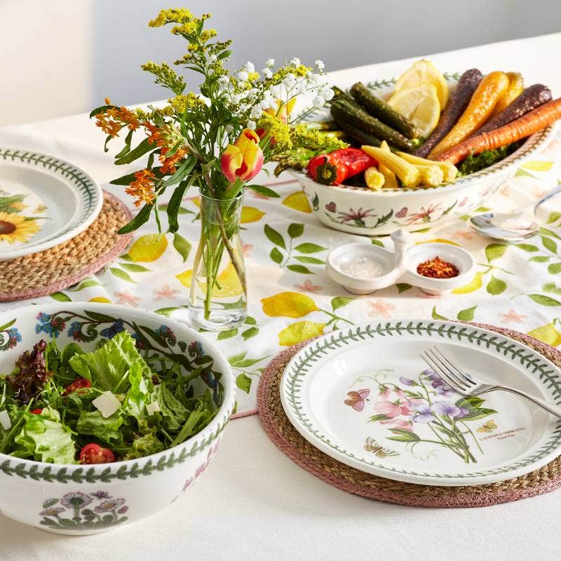 Tablescaping: Everything You Need To Know About The Popular Trend